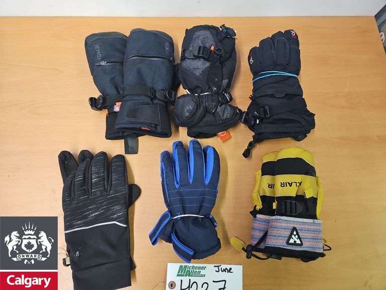 6x Pairs of Gloves