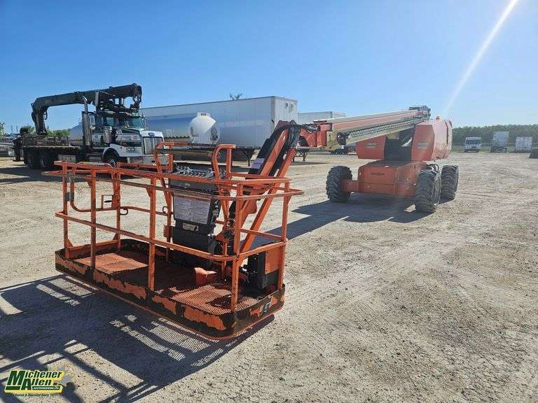 2016 JLG 660SJ. 500 LBS 4x4 Boom Lift
