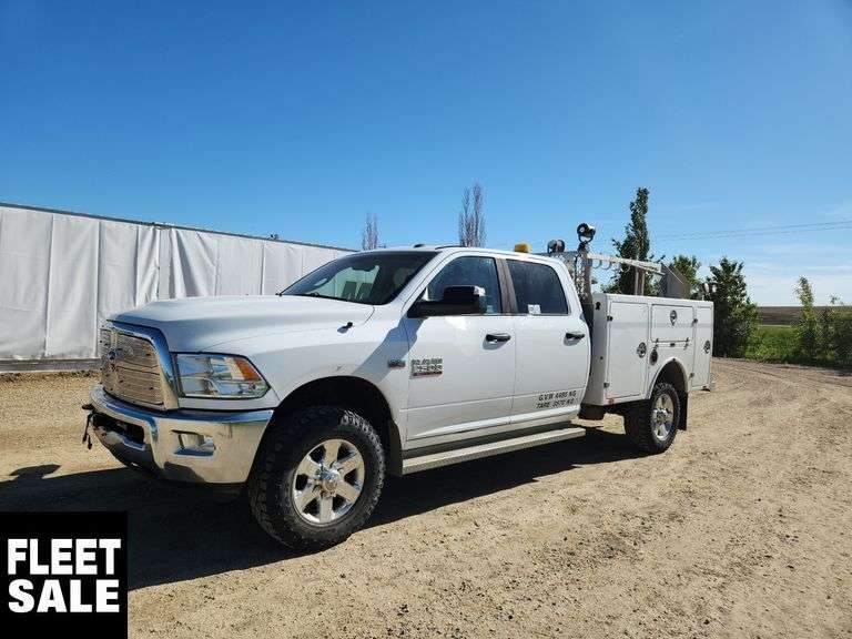 2015  Ram  2500 4x4  S/A  Service Truck