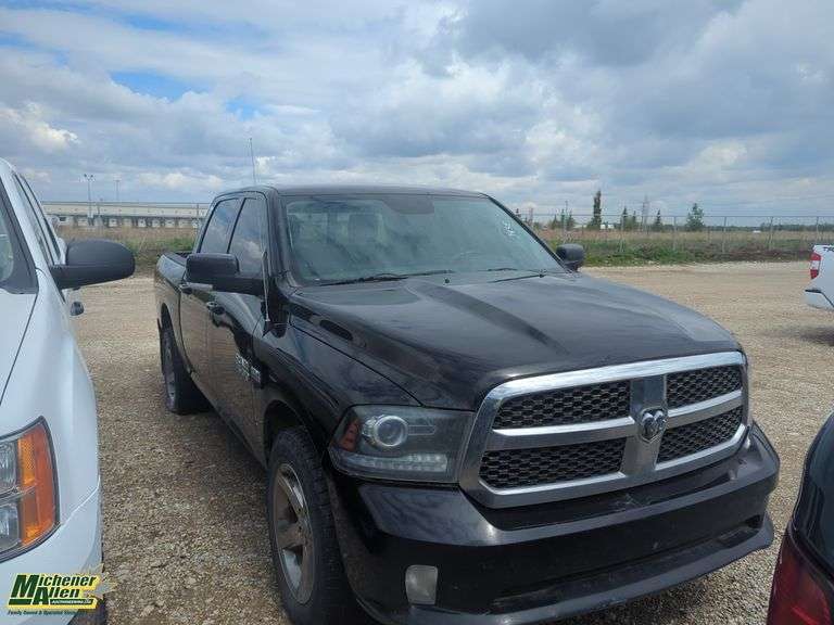 2014  Ram  1500 Sport  4x4 4dr Crew Cab