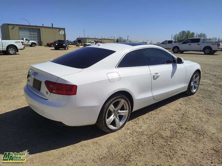 2014  Audi  A5  Premium AWD Coupe