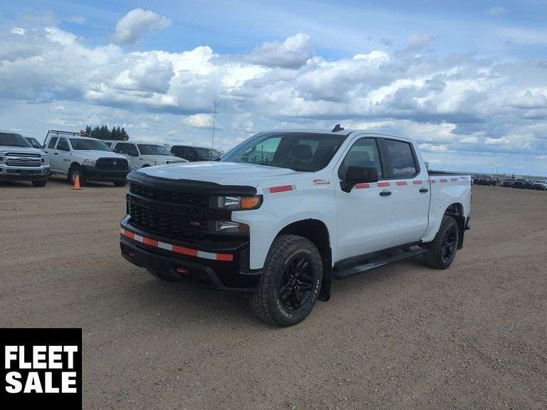2021  Chevrolet  Silverado 1500  4x4 Custom Trail Boss 4dr Crew Cab 5.8 ft. SB