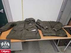 2x Men's Jackets Size XL and XXL