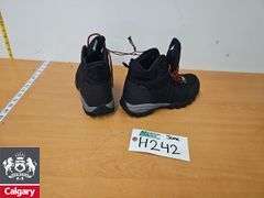 Hiking Boots Size 9