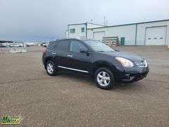2013  Nissan  Rogue  AWD SV 4dr Crossover
