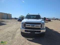2019  Ford  F-350 Super Duty  4x4 XLT 4dr Crew Cab 179 in. WB SRW Chassis
