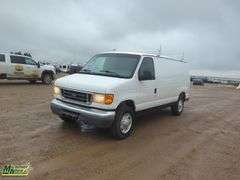 2007  Ford  E-Series E-150  Cargo Van w/Shelving