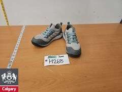 Women's CSA Steel Toe Shoes *Size Unknown, Would Guess Size 7*