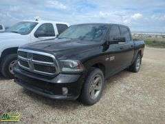2014  Ram  1500 Sport  4x4 4dr Crew Cab