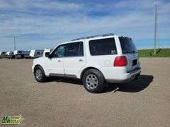 2004  Lincoln  Navigator  Base AWD 4dr SUV