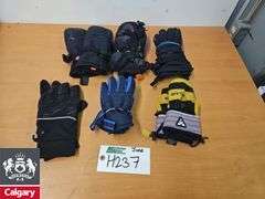 6x Pairs of Gloves