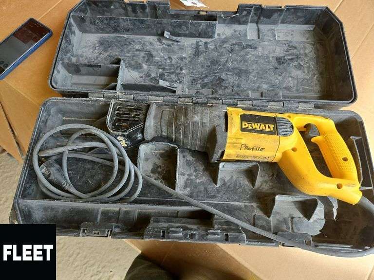 DeWalt DW304 Reciprocating Saw