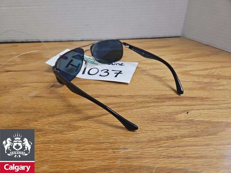 Ray Bans Sunglasses *Cannot Guarantee Authenticity *