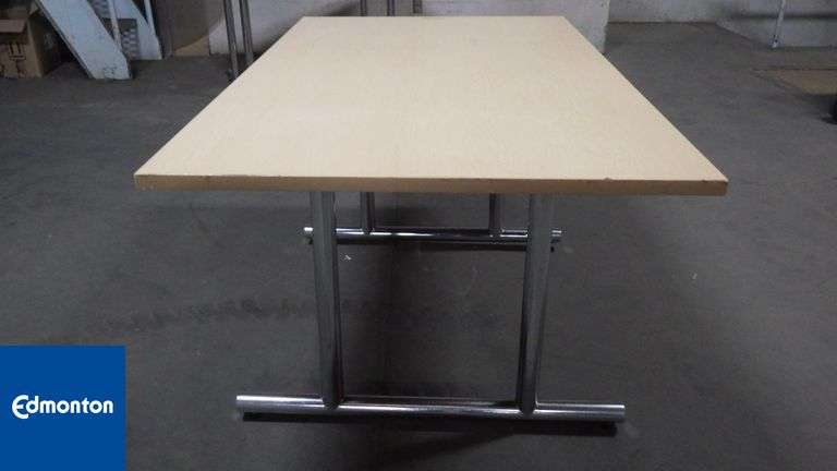 Table 60"W x 36"D x 29.5"T ***HEAVY***