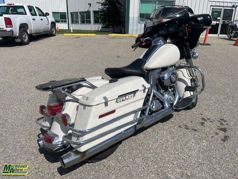 2009  Harley-Davidson  FLHTP Electra Glide  Standard Police Motorcycle