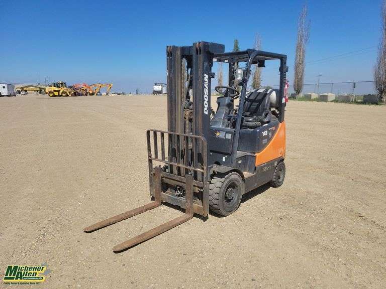Doosan  G18S-5  3300  LBS  Forklift
