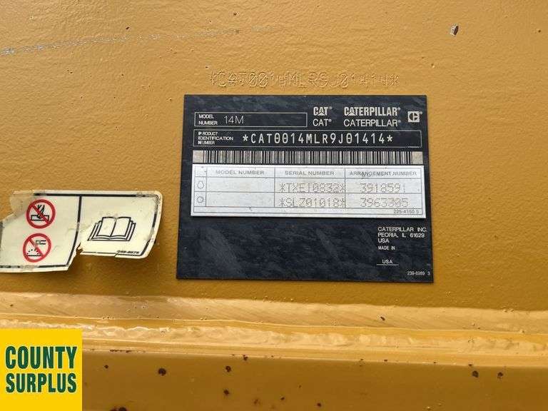 2015  Caterpillar   14M  Grader  Ripper/Scarifier, Snow Wing, Front Lift Group