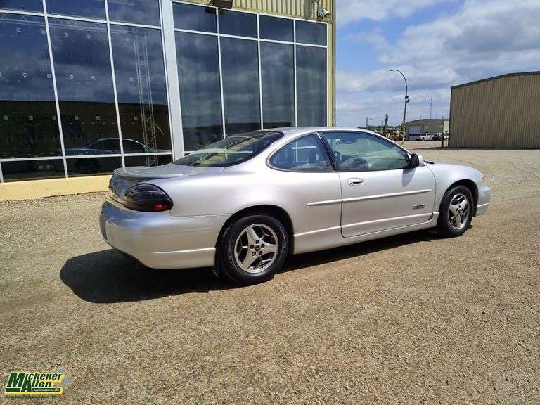 2001  Pontiac  Grand Prix  GTP