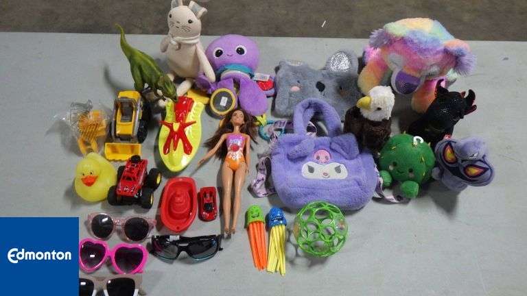Lot of assorted kids stuff