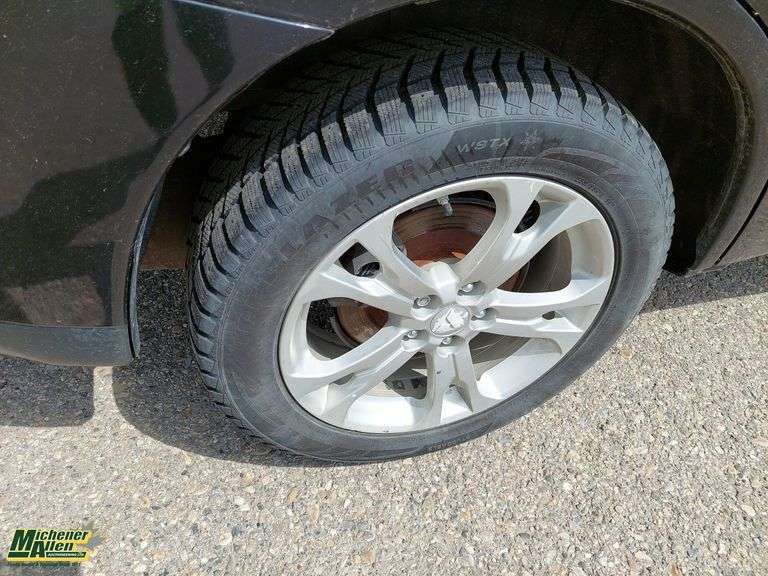 2014  Mitsubishi  Outlander  4WD 4dr SUV