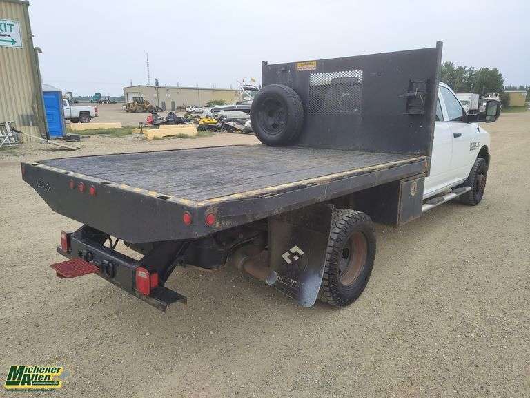 2018  Ram  3500 4x4  S/A  Deck Truck