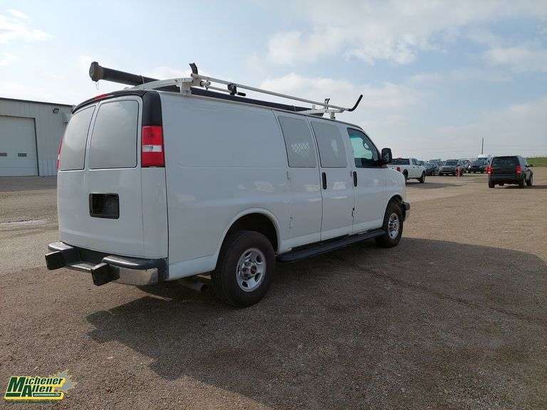 2015  GMC  Savana  2500 RWD Cargo Van