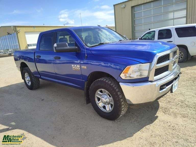 2018  Ram  3500  4x4 SLT 4dr Crew Cab 6.3 ft. SB SRW Hemi