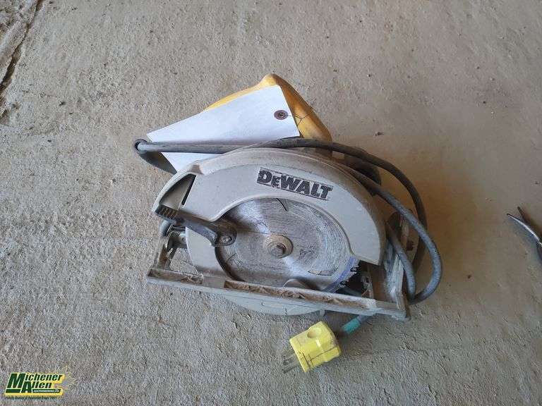 DeWalt DW368 Circular Saw