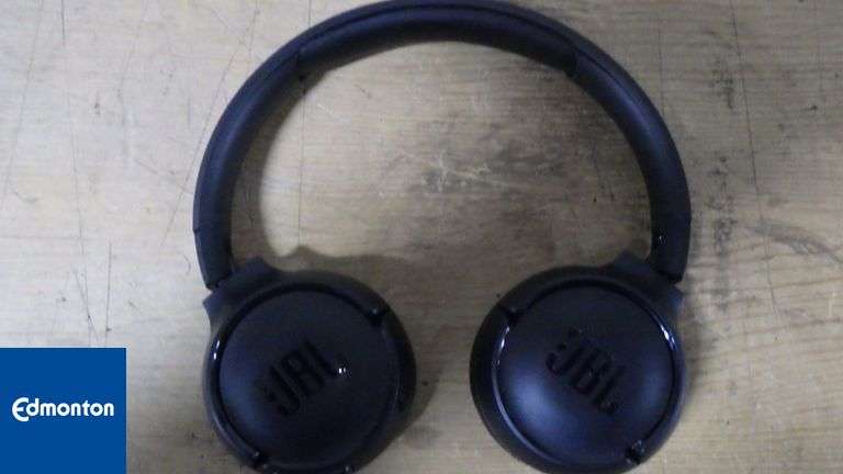 JBL TUNE500BT Headphones