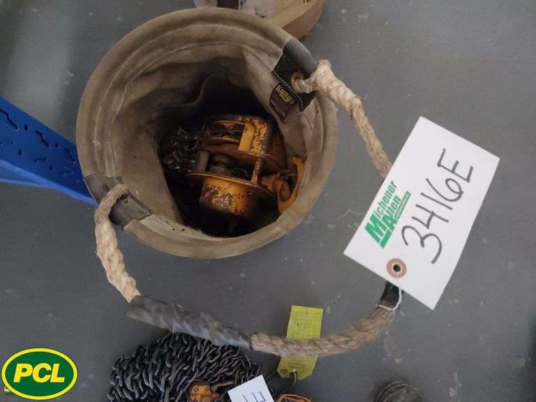 Kito 1.5 Ton 30ft Chain Hoist