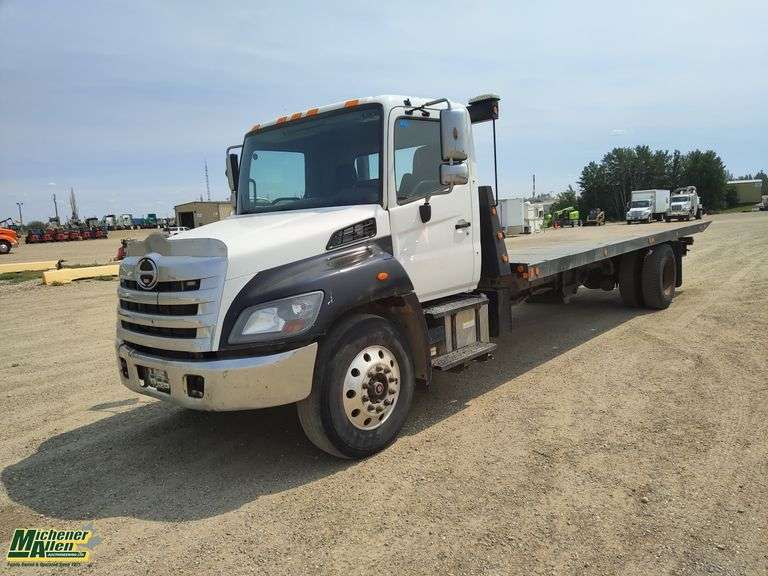 2019  Hino  338  S/A  Tilt Deck Truck