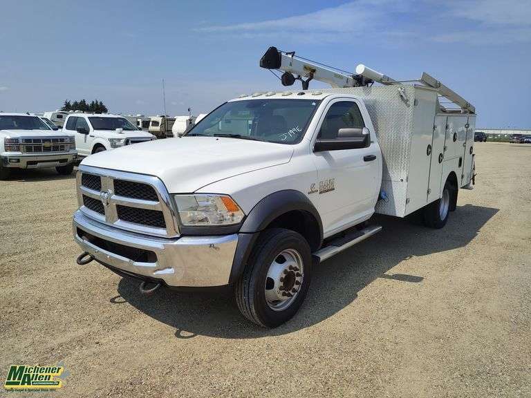 2015  Ram  5500  SLT  S/A  Service Truck