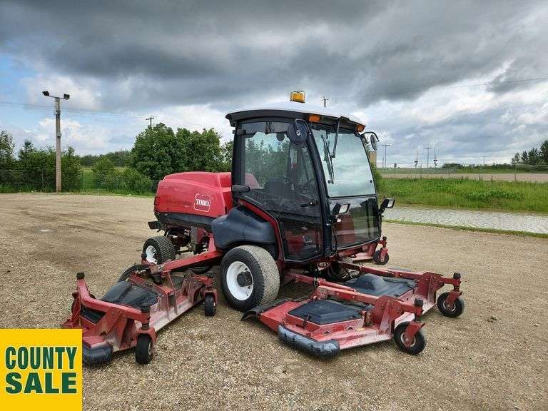 2013  Toro  Grounds Master 5910  Mower