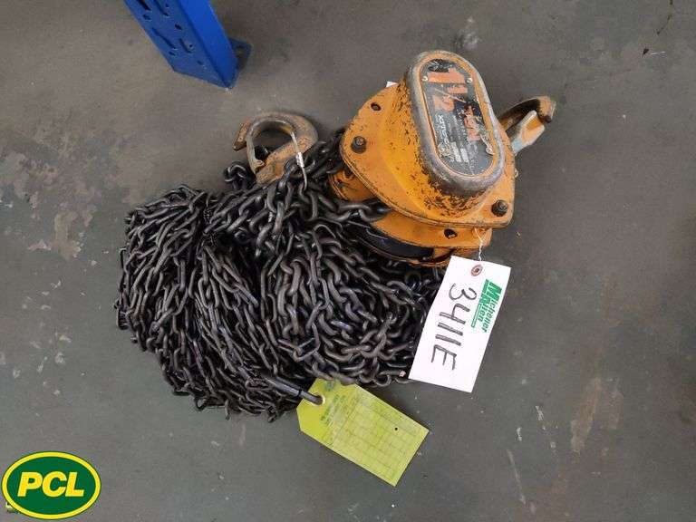 Kito 1.5 Ton 40ft Chain Hoist