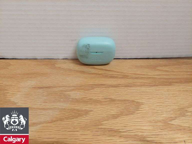 JBL Charging Case For In Ear Wireless Headphones, Open Box