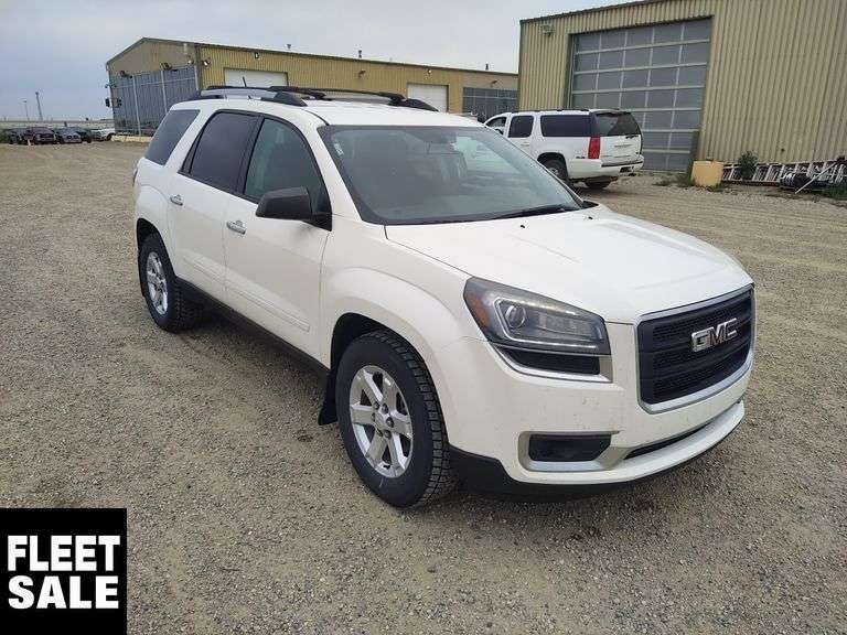 2015  GMC  Acadia AWD  SLT