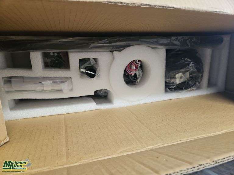 Box with 48in Industrial Fan with Remote Control- Qty.1