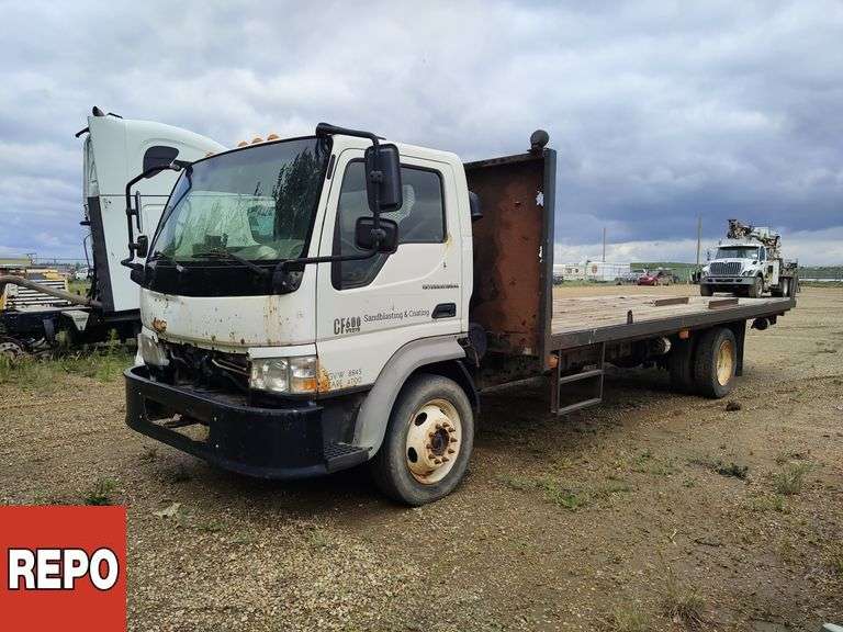 Non-Operable  2007  International  CF600   S/A  Deck Truck