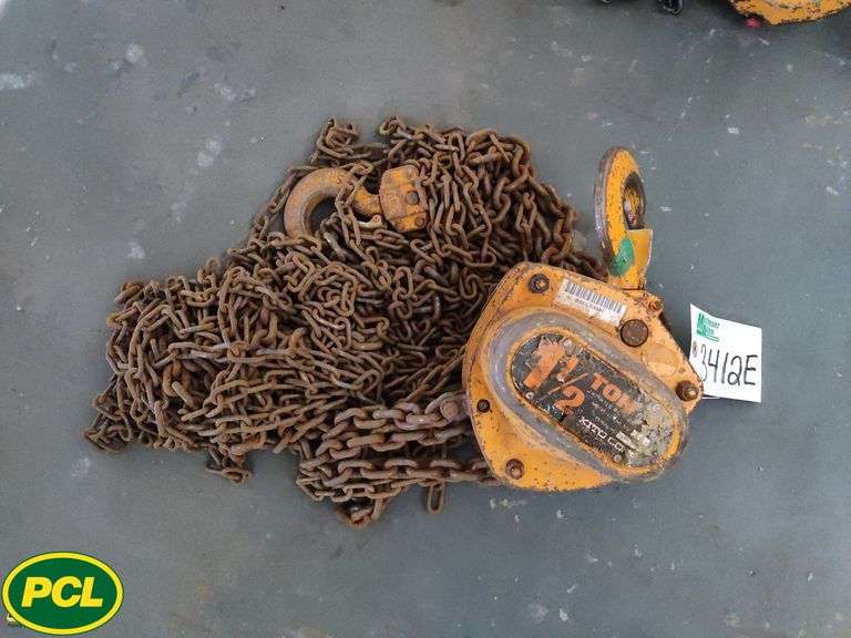 Kito 1.5 Ton 30ft Chain Hoist