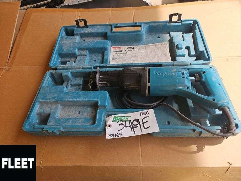 Makita JR3020 Reciprocating Saw in Hard Case