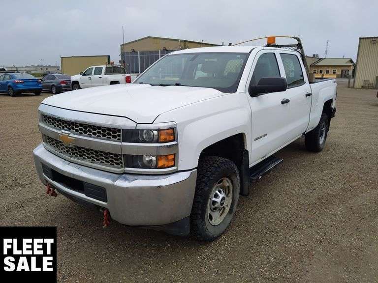 2019  Chevrolet  Silverado 2500HD  4x4 Work Truck 4dr Crew Cab LB