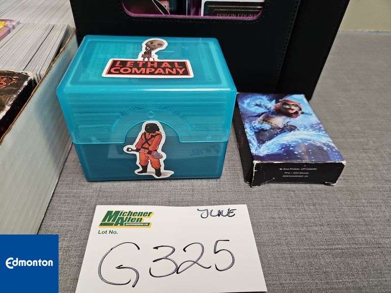 Hundreds of Magic The Gathering Cards - Qty 1