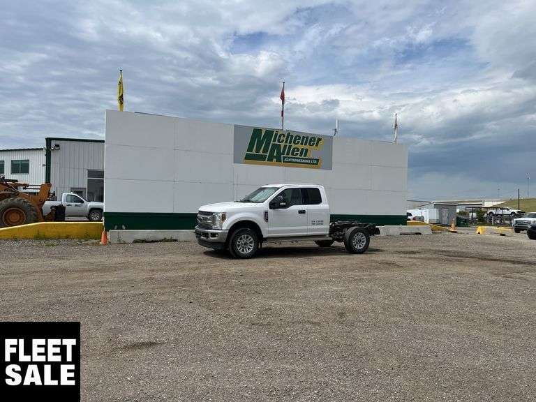 2019  Ford  F-350 Super Duty  Single Rear Wheel  Cab & Chassis