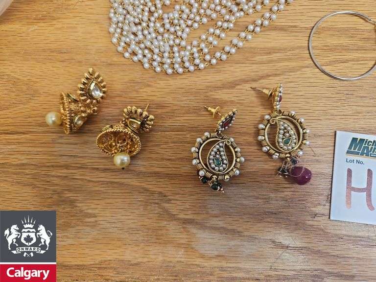 Assorted Jewelry