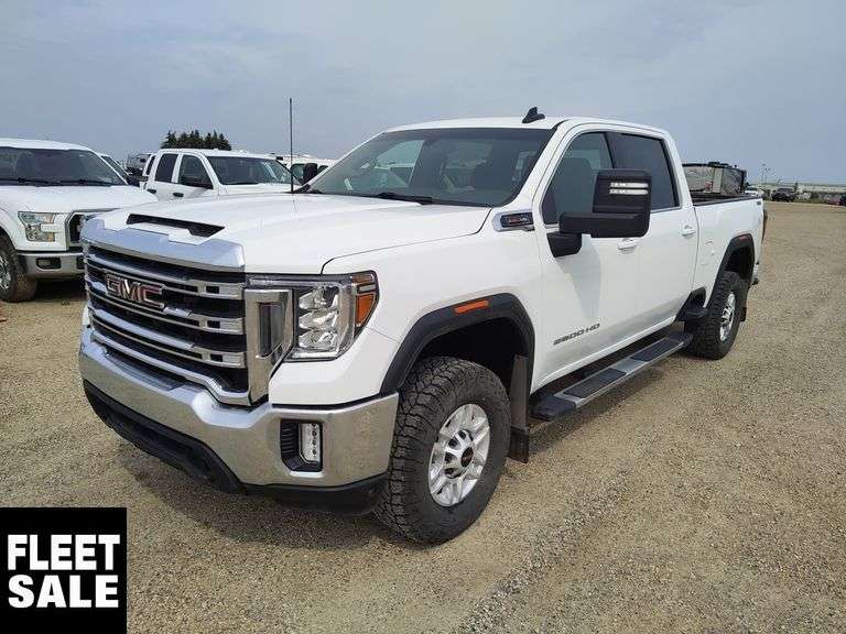 2022  GMC  Sierra 2500HD  4x4 SLE 4dr Crew Cab LB