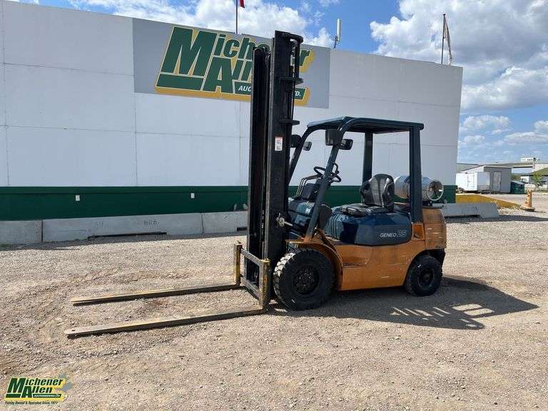 2001  Toyota Pneumatic tire Forklift  42-7FG25  3610  KG  Forklift