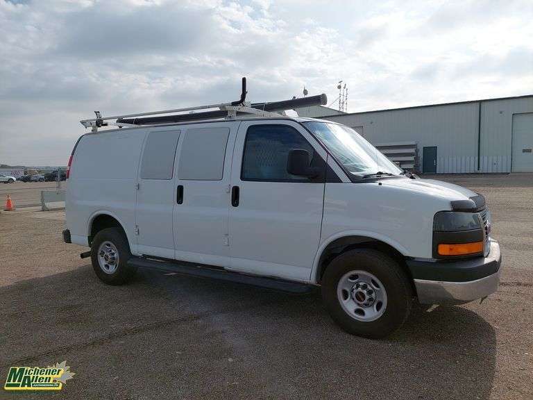 2015  GMC  Savana  2500 RWD Cargo Van