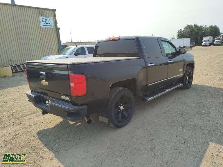 2014  Chevrolet  Silverado 1500  4x4 High Country Crew Cab SB