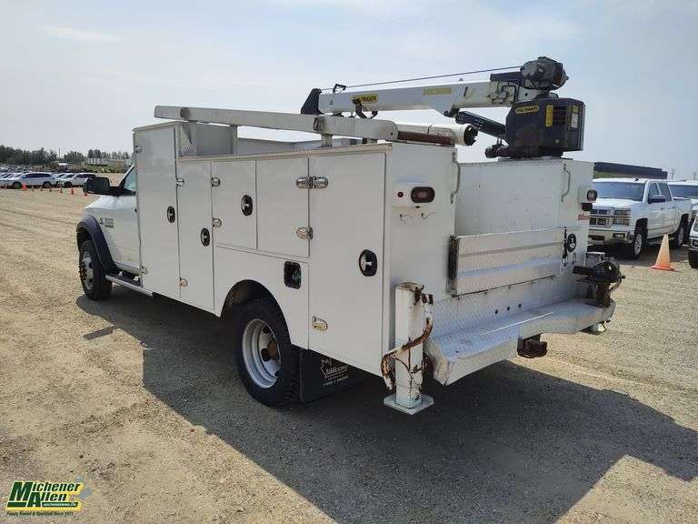 2015  Ram  5500  SLT  S/A  Service Truck