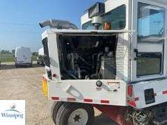 2002  Elgin  Pelican Series P  Elgin Sweeper CO.     Pelican Series P  Street Sweeper
